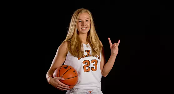 GiGi Mazionyte Hook 'em