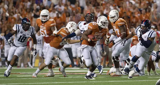 RB Johnathan Gray rushed 19 times for 91 yards.