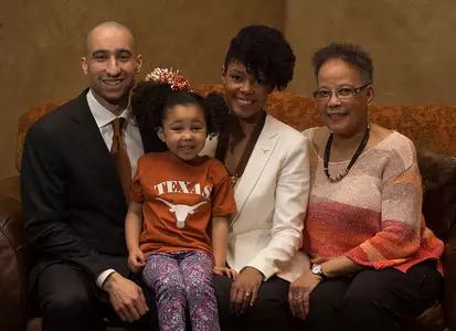 Shaka Smart with his family