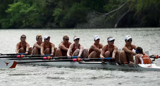 2V8
