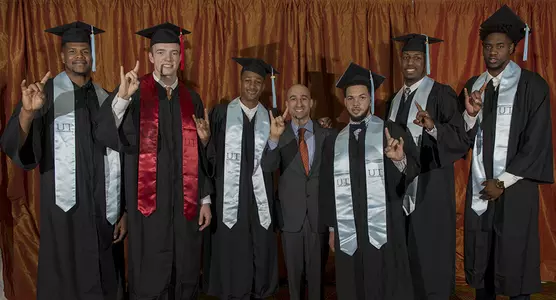 Graduation mbb 2016 with Shaka Smart