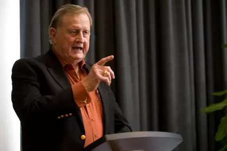 Red McCombs