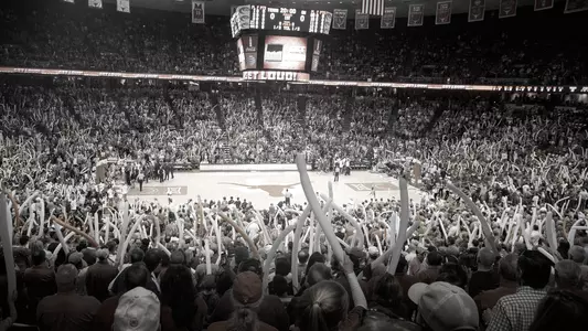 frank erwin center crowd at men's basketball game