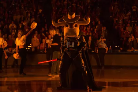 Hook 'Em at Texas Men's Basketball