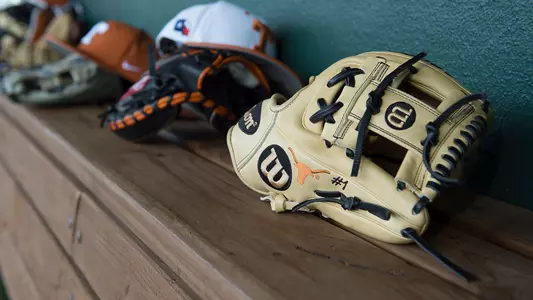Baseball gloves