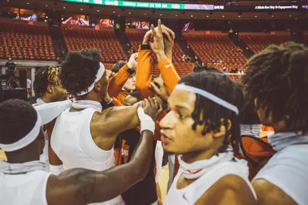 team huddle vs UTRGV