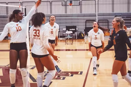 Texas Sweeps OU, 3-0