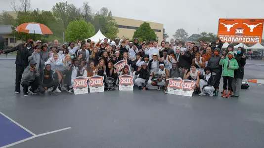 Team Photo - Big 12 Outdoor Championships (May 16, 2021)