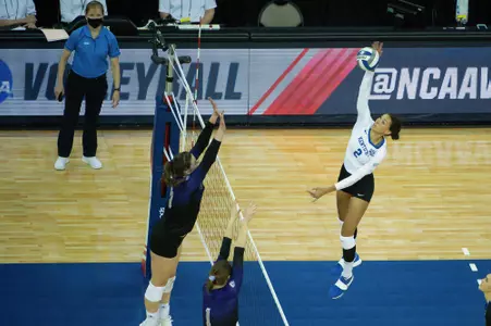 NCAA Volleyball: Women's Volleyball Championship-Kentucky vs Washington
