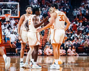 player huddle