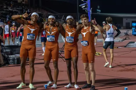Men's 4x400 Program Record