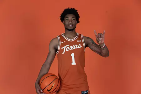 Tyrese Hunter posed - recruiting visit