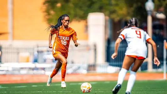 Mackenzie McFarland vs. UTRGV