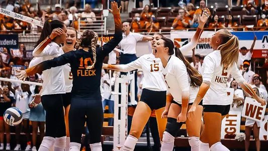 Texas Volleyball vs. UC Davis