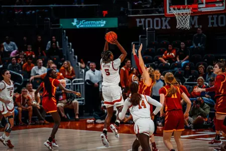 DeYona Gaston