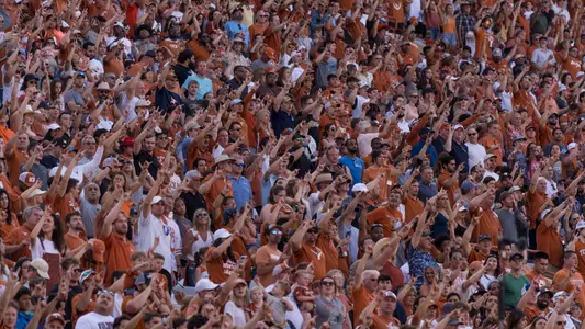 2022 Spring Game - Fans Horns Up