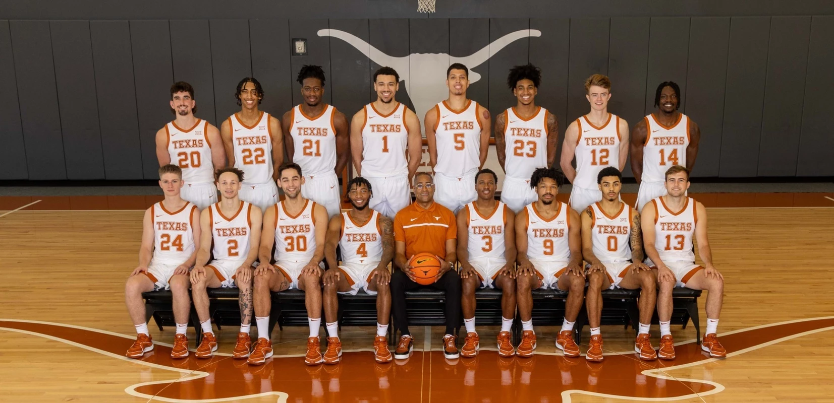 2023-24 Men's Basketball team photo