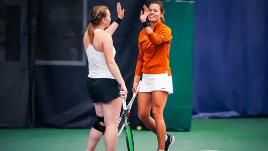 Taisiya Pachkaleva & Nicole Rivkin vs. Washington