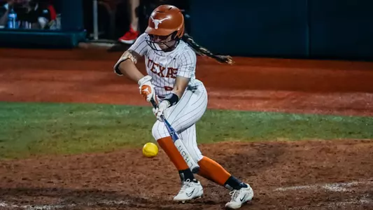 Camille Corona vs. Lamar