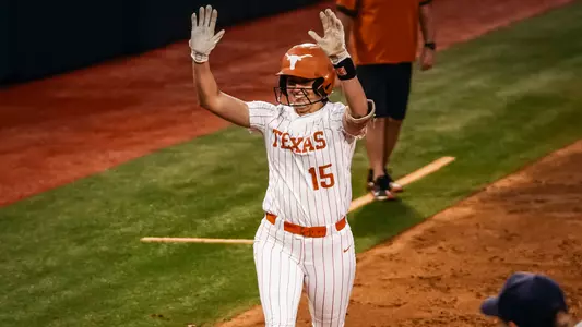 Courtney Day vs. Lamar