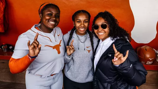 Jordyn Whitaker and Janae Jefferson