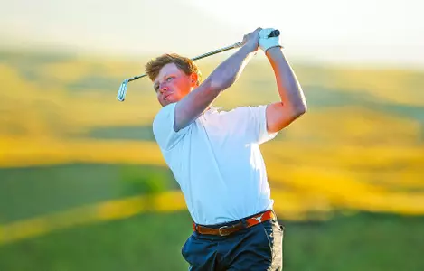 Travis Vick action in Hawaii