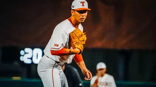 Lucas Gordon vs. Manhattan