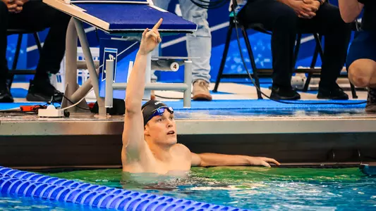 Luke Hobson 200 free champion