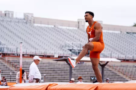 Leo Neugebauer leads decathlon at tTexas Relays 2023