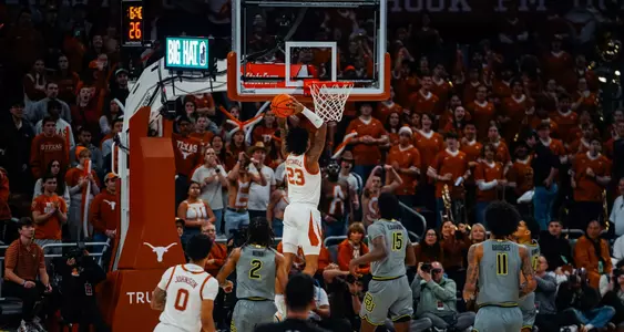 Dillon Mitchell dunk vs Baylor
