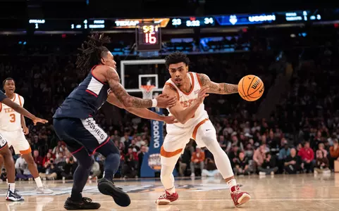 Chris Johnson dribble