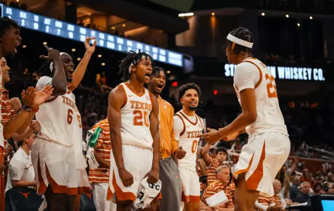 Devon Pryor celebrating with teammates