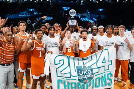 Men's Basketball 2024 UKG Legends Classic champions