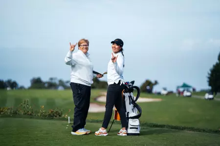 women's golf