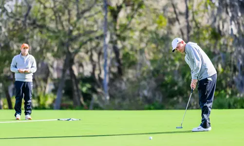 Christiaan Maas putting