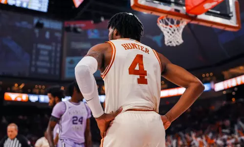 Tyrese Hunter - back of jersey on baseline