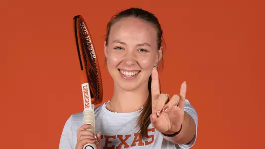 Carmen Herea signing 041024