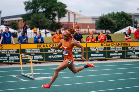 Akala Garrett - 400m Hurdles