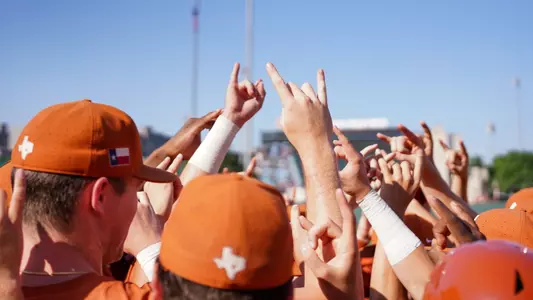 horns up