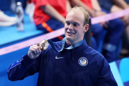 Luke Hobson 200 free bronze medal - 2024 Paris Olympics