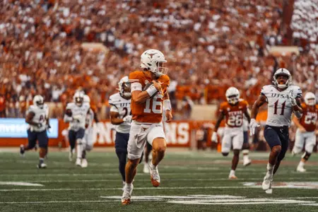 Arch Manning rushing touchdown vs. UTSA