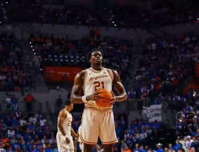 Ze'Rik Onyema free throw at Florida