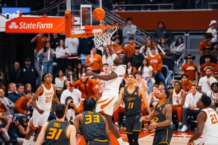 Arthur Kaluma layup vs Missouri