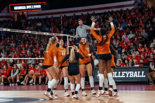 ATHEN, Ga. - No. 2 Texas volleyball vs. Georgia (Photo by Ashleigh Young)