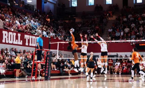 No. 2 Volleyball win at Alabama - Torrey Stafford Kill