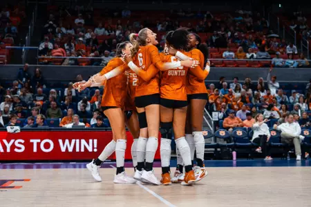 Texas wins at Auburn