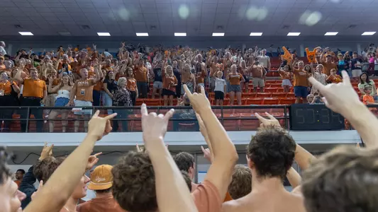 Swimmers singing eyes of Texas