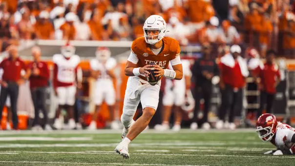 Arch Manning vs. Arkansas 2025