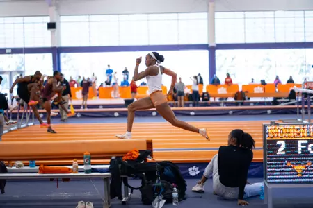 Aaliyah Foster long jump