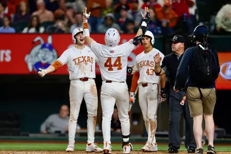 Max-Belyeu-Home-Run-Celebration